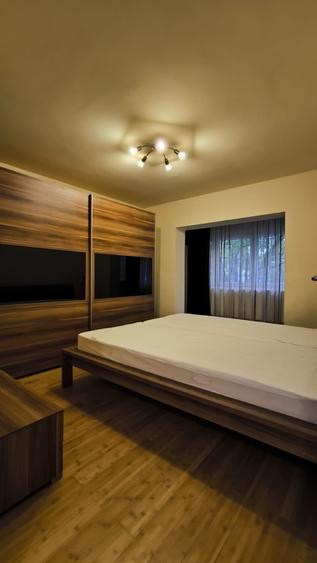 zona Simion Barnutiu, decomandat,centrala proprie, renovat, mobilat modern - 1