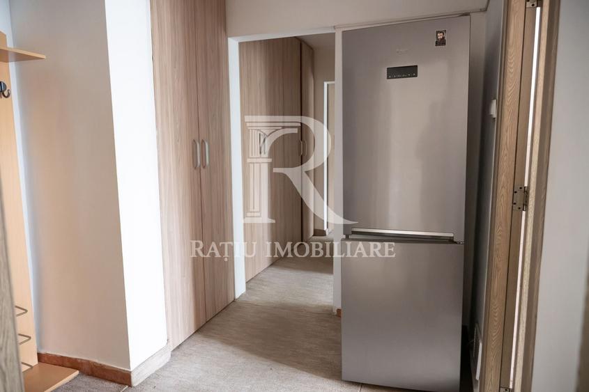 Apartament cu 3 camere | Decebal | Doinei | 58 utili | Oradea - 14