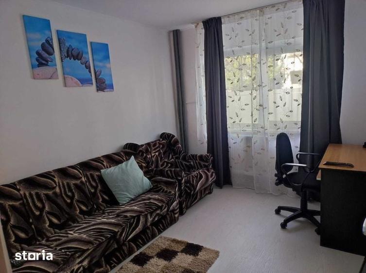 Apartament cu 4 camere în Calea București