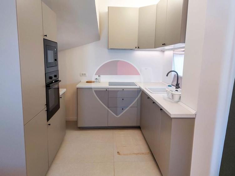 Apartament cu 3 camere decomandat, mobilat în Tunari