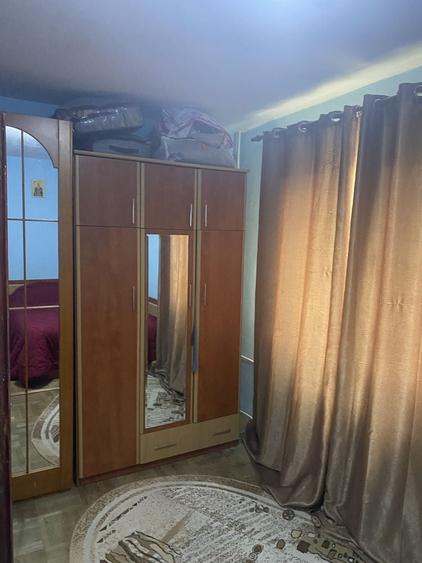 Apartament cu 3 camere decomandat în Ostroveni