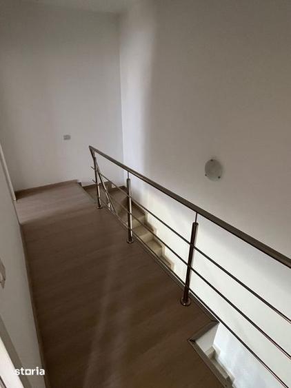 Casă cu 3 camere cu Teren 100 Mp în Central