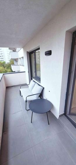 Apartament cu 2 camere semidecomandat în Păcii