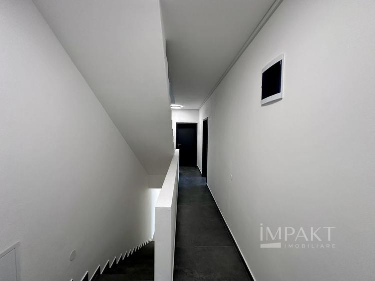 Duplex cu 6 camere cu Canalizare în Europa