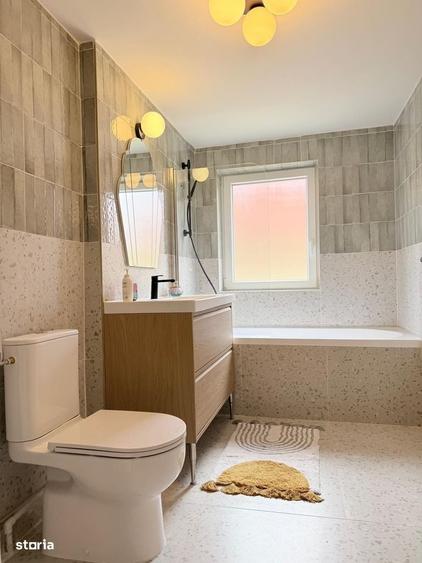 Apartament cu 3 camere semidecomandat în Central