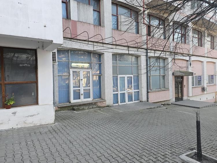 Spațiu comercial, de 132 mp, în Măcin