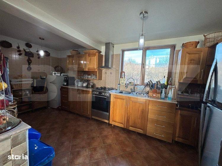 Casă cu 4 camere în Viforâta