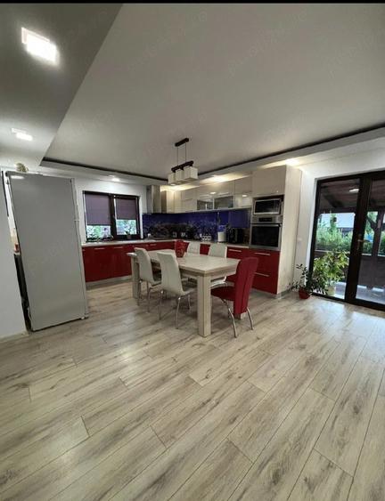 Casă cu Teren 550 Mp în Central