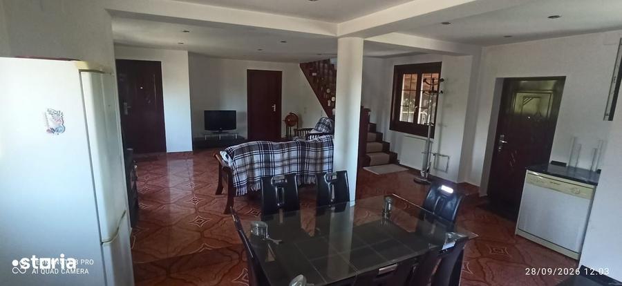 Casă cu 4 camere cu Teren 2259 Mp în Ghioroc