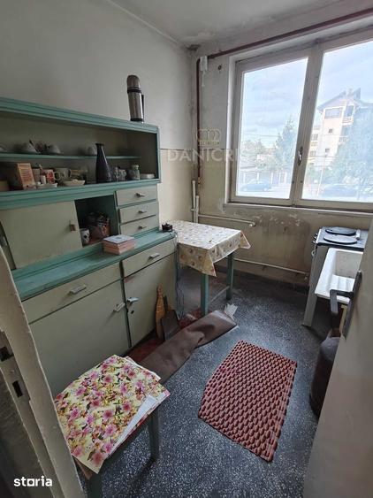 Apartament cu 2 camere semidecomandat în Far