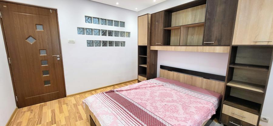 Apartament cu 3 camere decomandat în Dristor