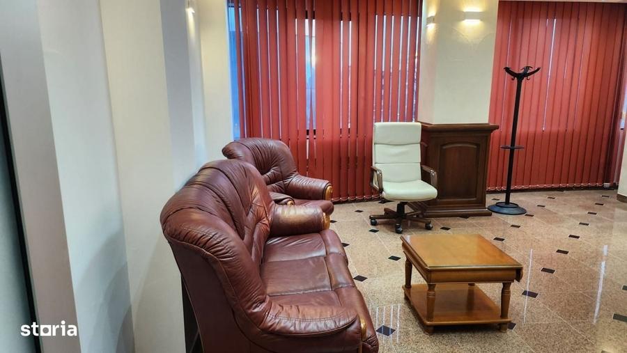 Spațiu comercial, de 1,139 mp, în Dămăroaia