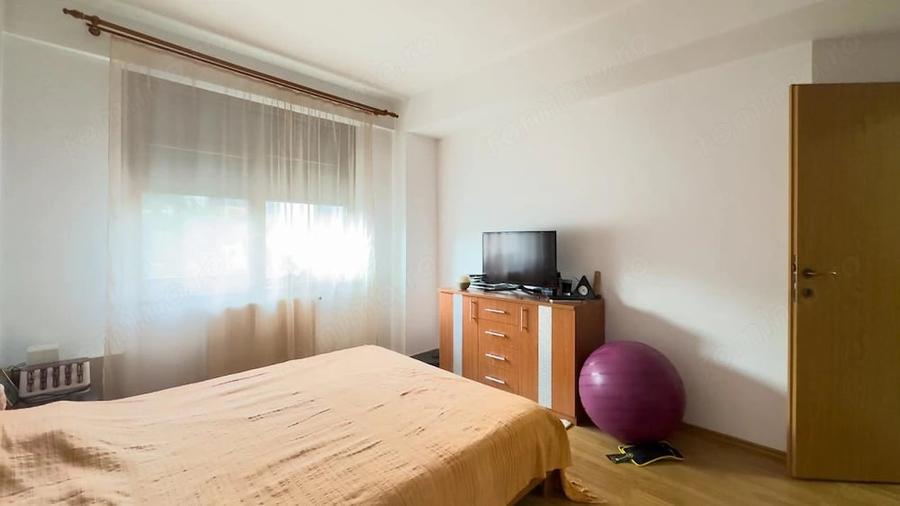 Apartament cu 2 camere în Păcii