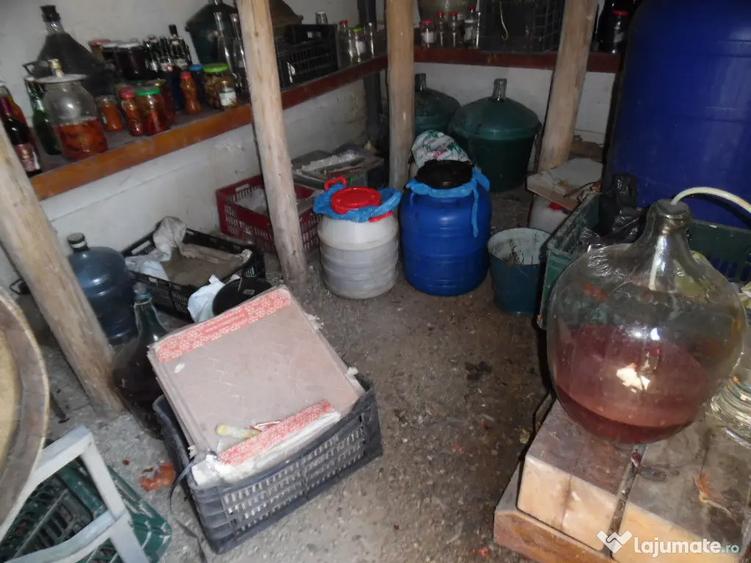 Casă cu 4 camere cu Teren 1700 Mp în Călugareni