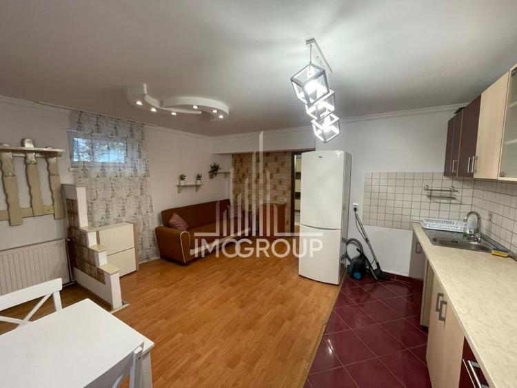 Apartament cu 2 camere semidecomandat, mobilat în Bună Ziua