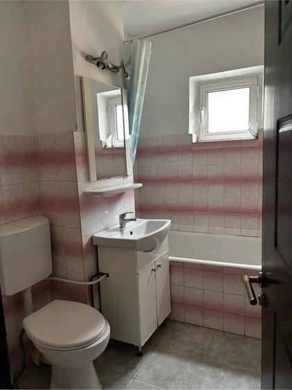 Apartament cu 2 camere semidecomandat în Șagului