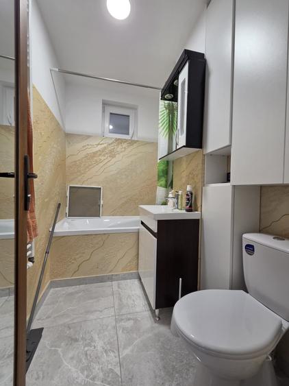 Apartament cu 2 camere circular în Micro 17