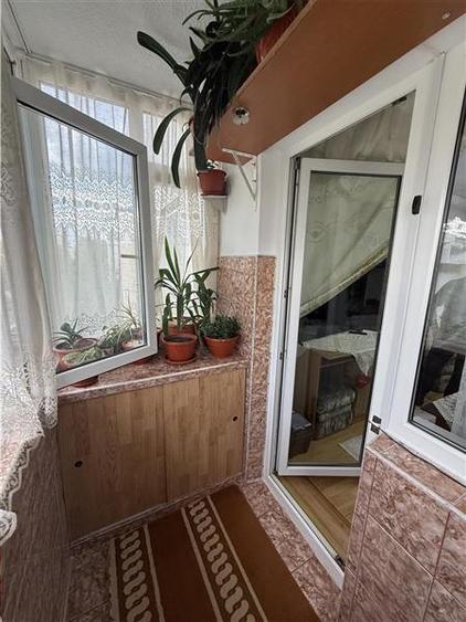 Apartament cu 2 camere semidecomandat în Km 4-5