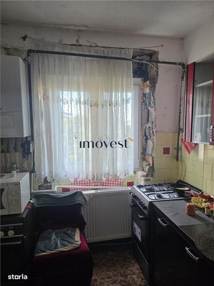 Apartament cu 3 camere decomandat în Careiului