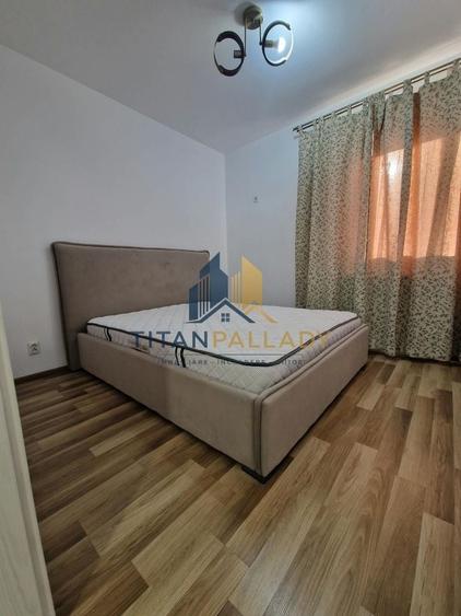Apartament cu 3 camere în Berceni