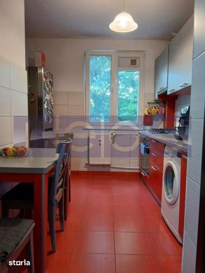 Apartament cu 3 camere, mobilat în Drumul Taberei