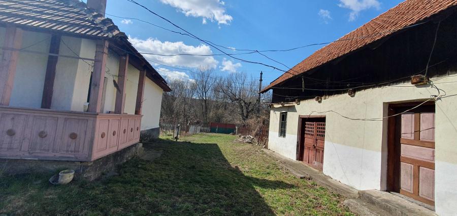 Casă cu 2 camere în Blahnița de Sus