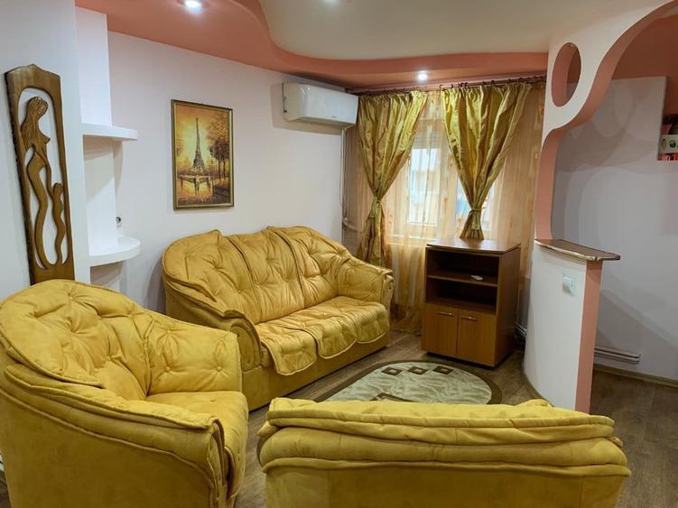 Apartament cu 3 camere decomandat în 1 Mai