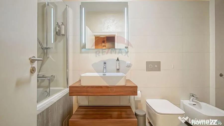 Apartament cu 3 camere decomandat în Drumul Poienii