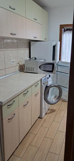Apartament cu 2 camere decomandat în CET