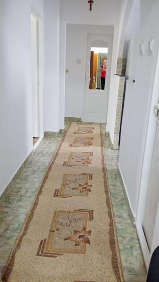 Apartament cu 3 camere decomandat în Tudor