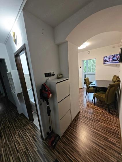 Apartament cu 3 camere decomandat în Lunei