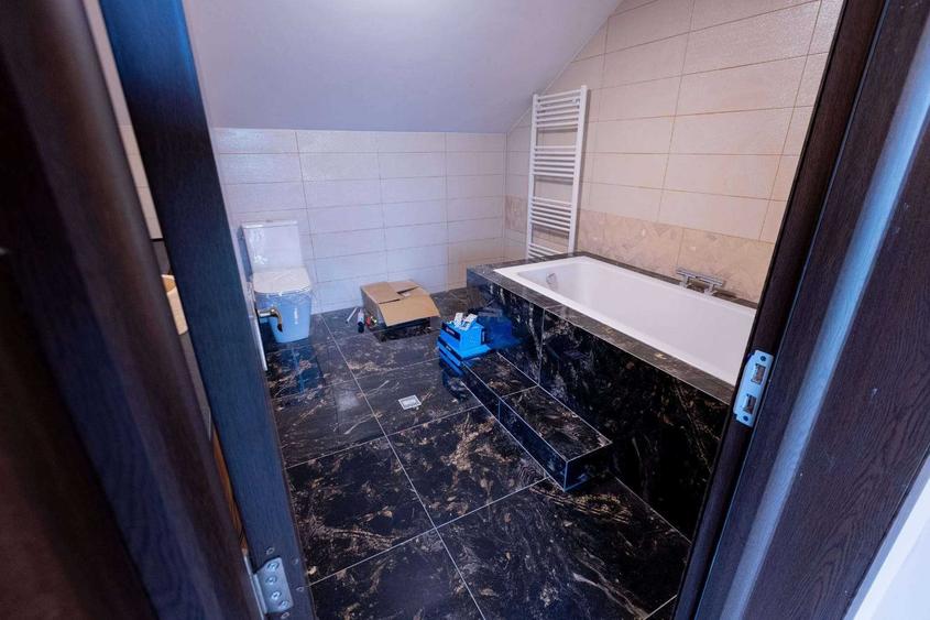 Casă cu 4 camere în Băla