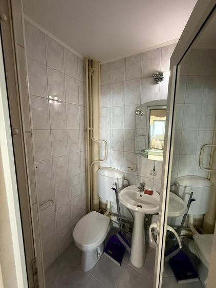 Apartament cu 3 camere decomandat în Gară