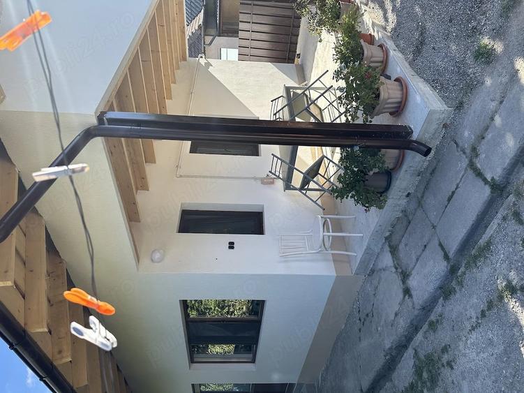 Casă cu 4 camere cu Teren 2400 Mp în Filipeștii de Pădure