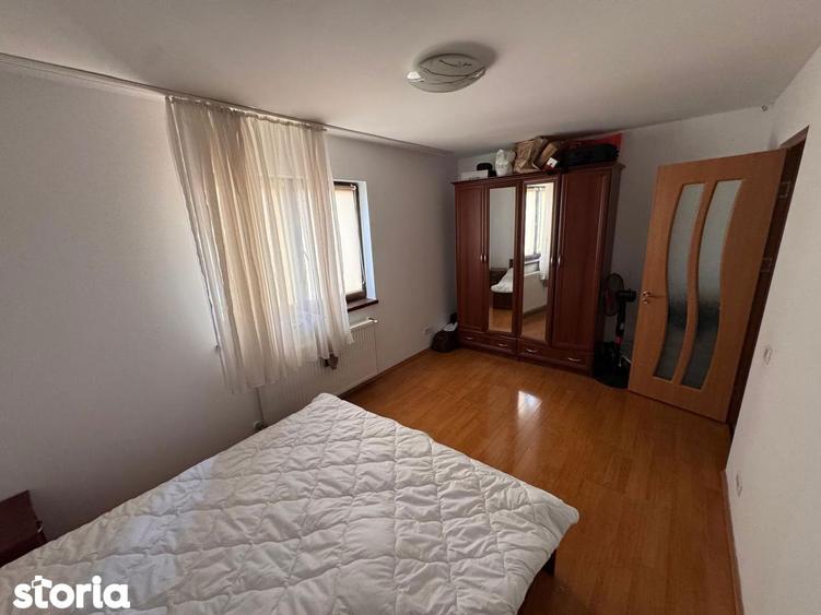 Casă cu 6 camere cu Teren 360 Mp în Chiajna
