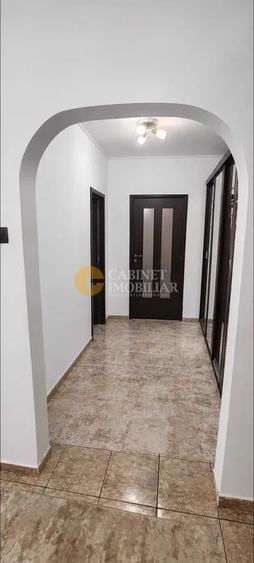 Apartament cu 2 camere decomandat, mobilat în Alexandru cel Bun
