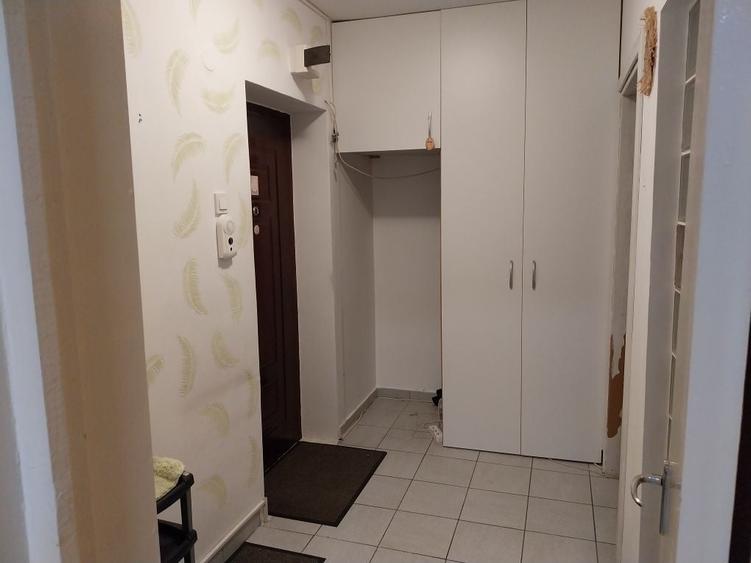 Apartament cu 2 camere decomandat în Exterior Vest