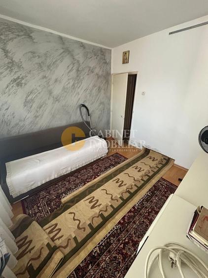 Apartament cu 3 camere decomandat, mobilat în Podu Roș