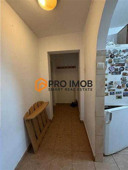 Apartament cu 2 camere semidecomandat în Micro 14