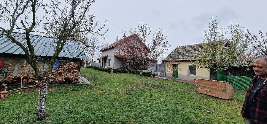 Casă cu Teren 3000 Mp în Rudna