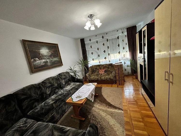Dambovita - 2 Camere - Etaj intermediar cu LIFT - Centrala proprie - Decomandat - 1
