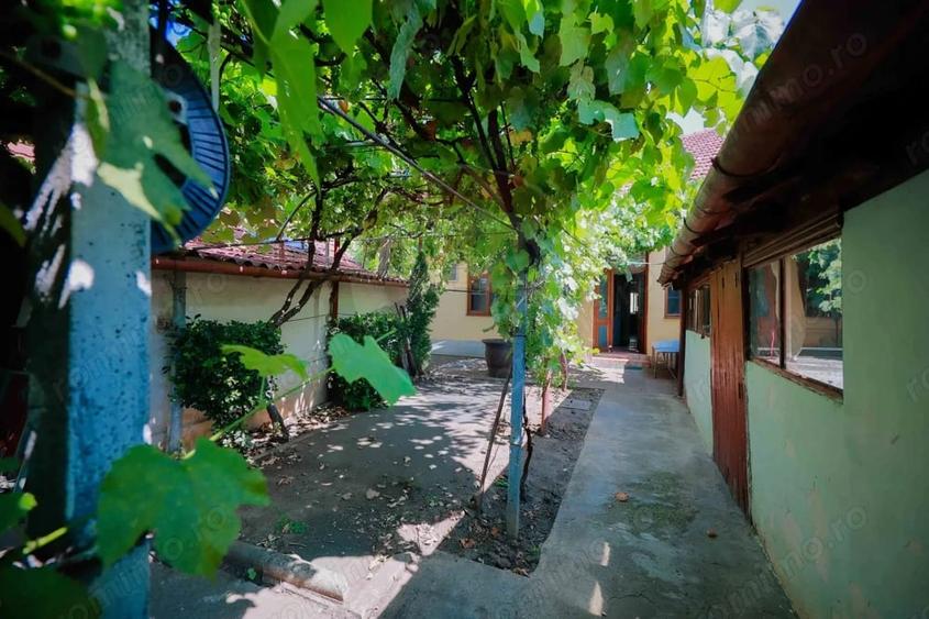 Casă cu 3 camere cu Teren 250 Mp în Calea Clujului