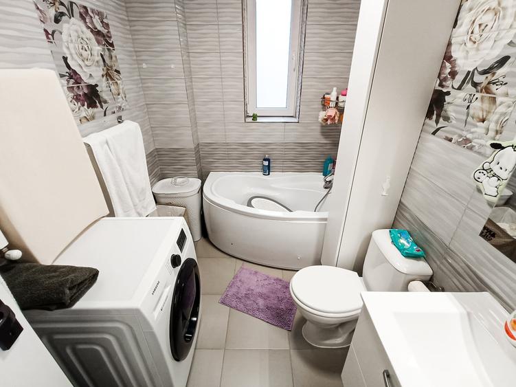 Apartament cu 3 camere decomandat în Chiajna