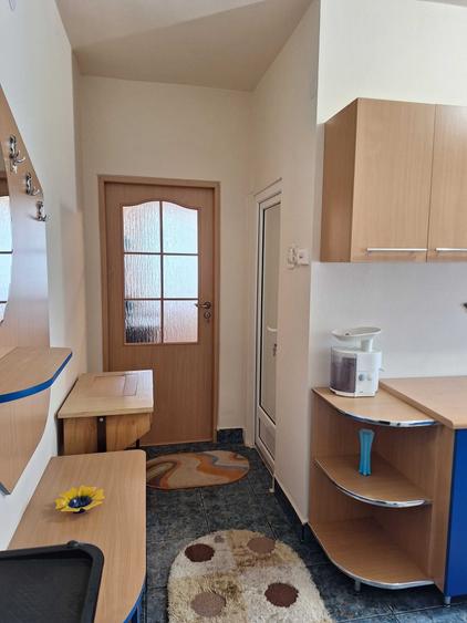 Garsonieră decomandată în Petros