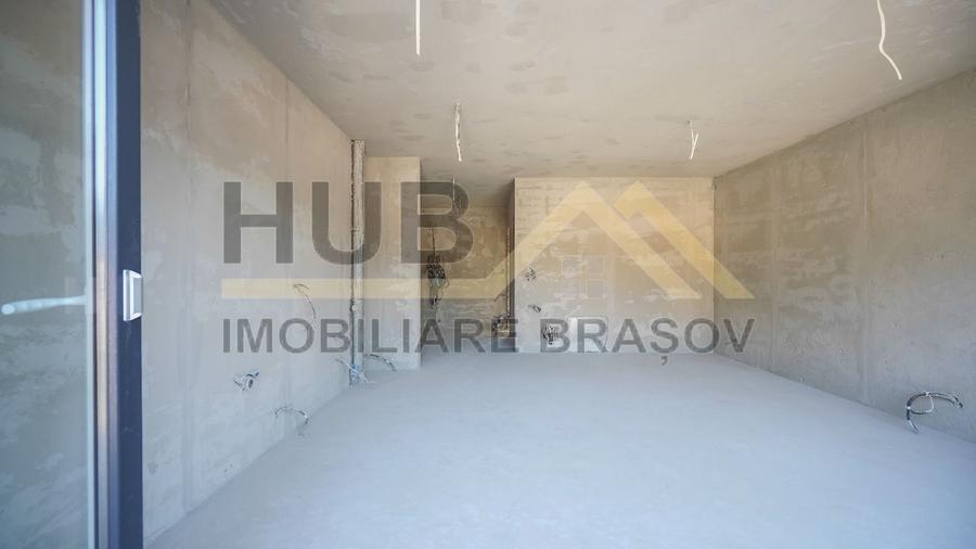 Penthouse cu 6 camere decomandat în Răcădău