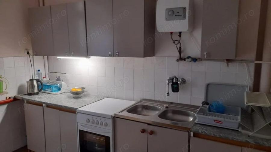 Apartament cu 2 camere decomandat în Complex Studențesc
