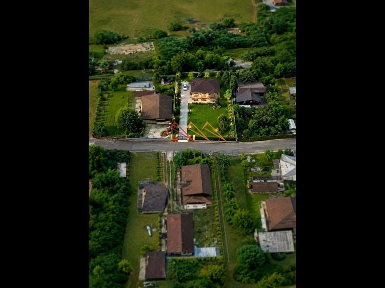 Teren Construcții intravilan de 1500 mp, în Mușcel