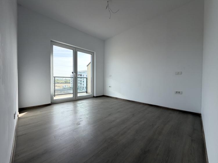 Apartament cu 3 camere decomandat în Torontalului