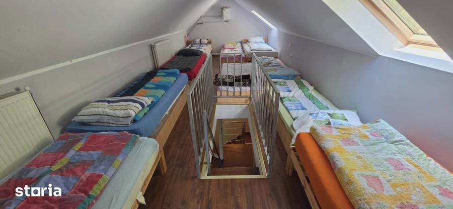 Casă cu 5 camere cu Teren 1200 Mp în Bratca