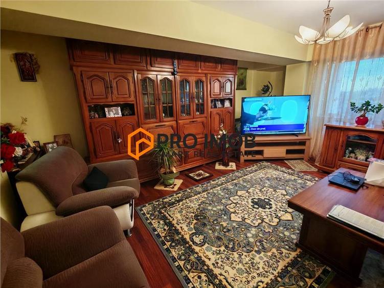 Apartament cu 3 camere decomandat, mobilat în Dorobanți 2